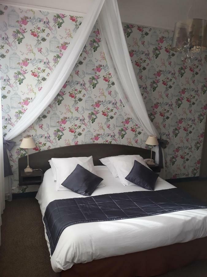 Hostellerie De La Quenoeuille Marquise Eksteriør bilde